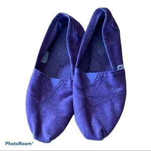 Tom’s shoes size 8-1/2